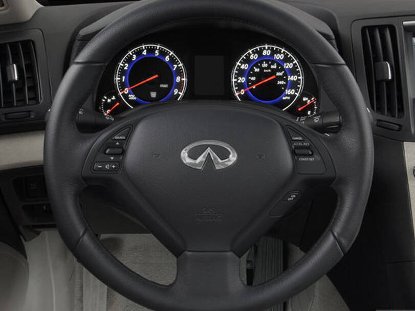 Infiniti G25 Interior 