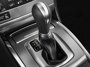 إنفينيتي Q60 الداخلية 