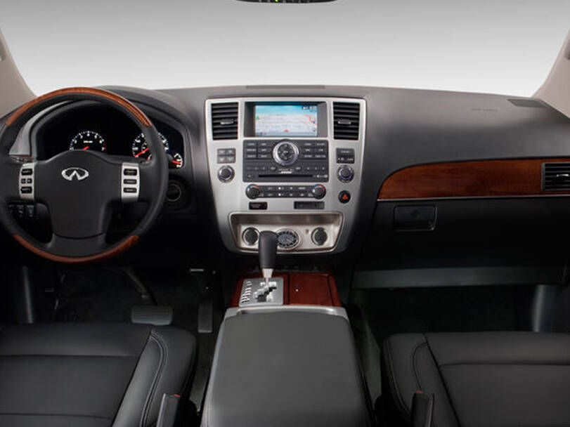 Infiniti QX56 1st (JA60) Generation Interior 