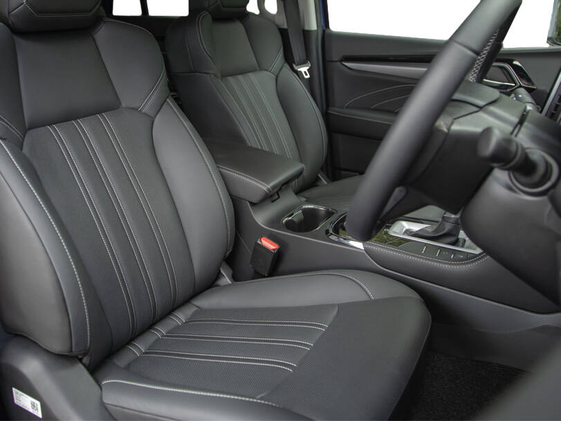 Isuzu Mu-X Interior 