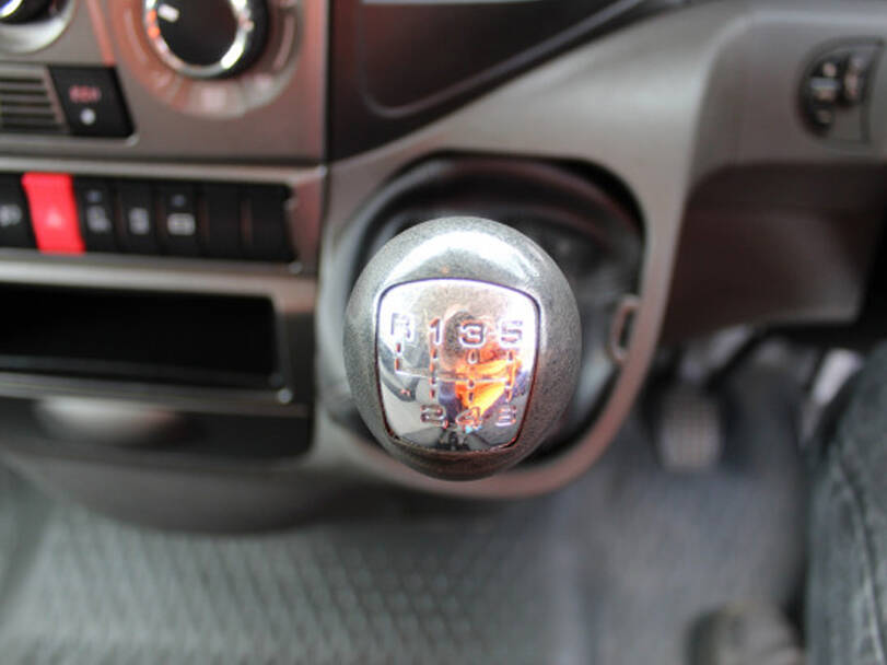 إيفيكو ديلي الجيل الثاني الداخلية 