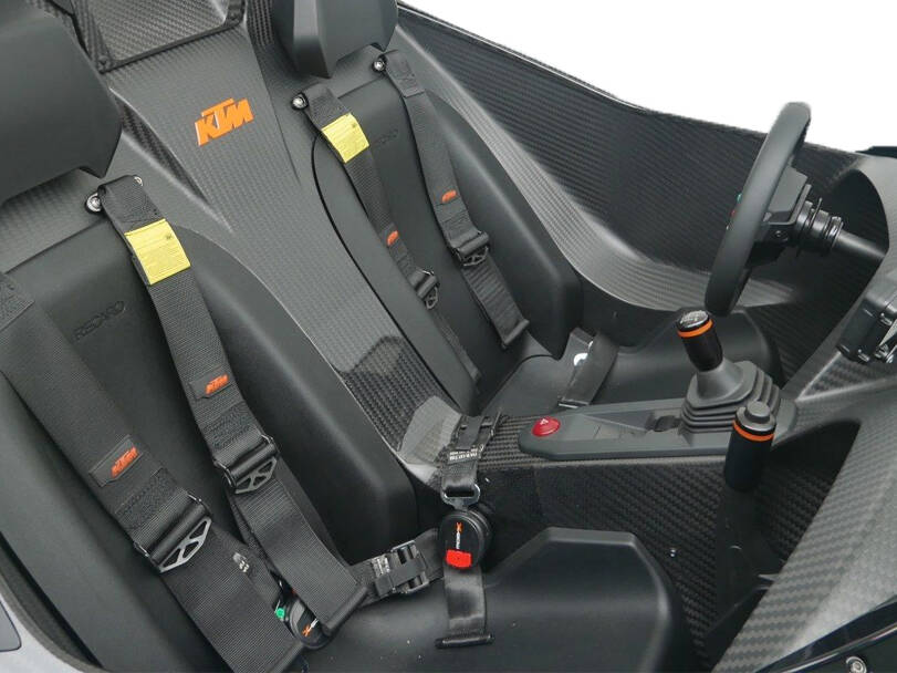 كيه تي إم X-BOW الداخلية 