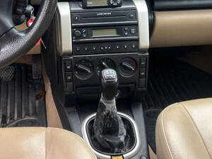 Land Rover LR2 Interior 