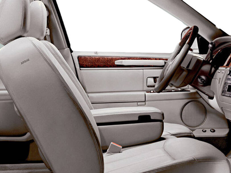 Lincoln Town Car Interior 