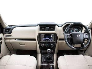 ماهيندرا سكوربيو الداخلية 