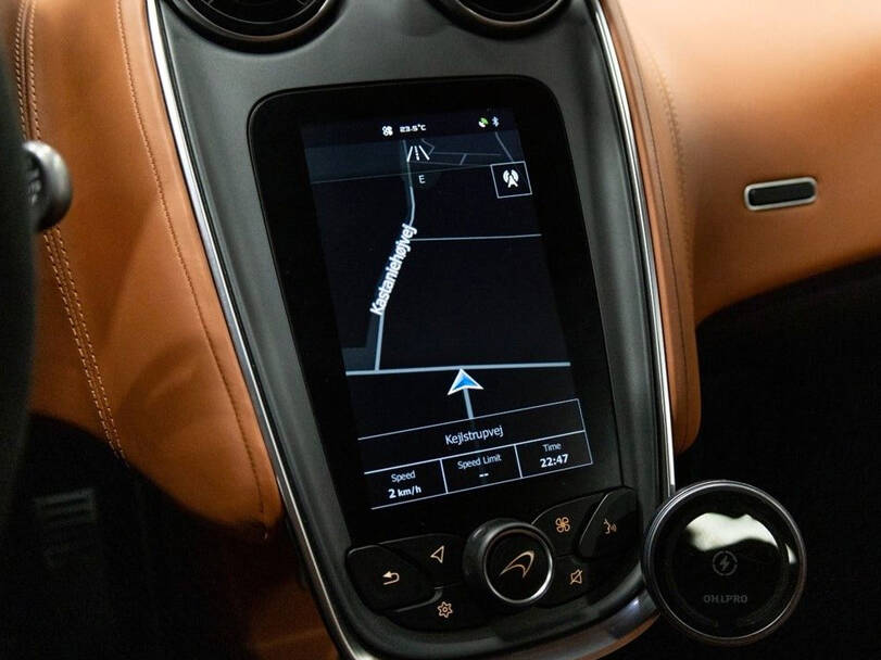 McLaren 570GT Interior 