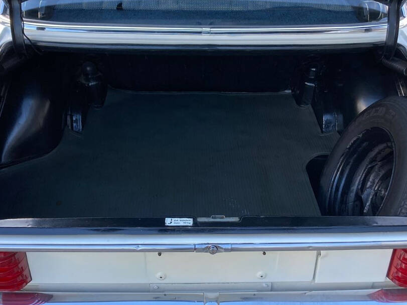 Mercedes Benz 250 Exterior 