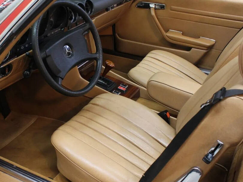 Mercedes Benz 450 Interior 