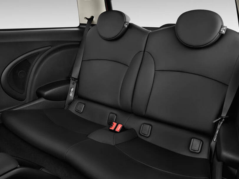 ميني كابريو الجيل الثاني (R56) الداخلية 