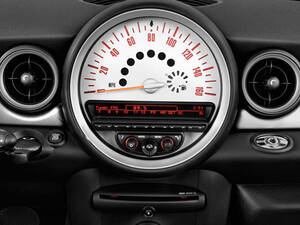 ميني رودستر الداخلية 