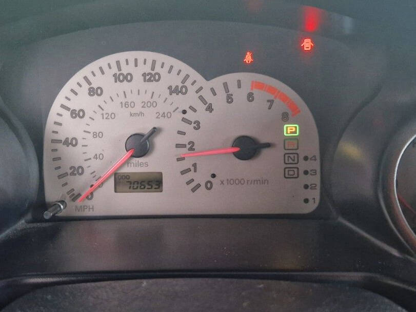 ميتسوبيشي إكليبس الجيل الثالث (D52A) الداخلية 