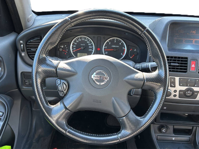 Nissan Almera Interior 