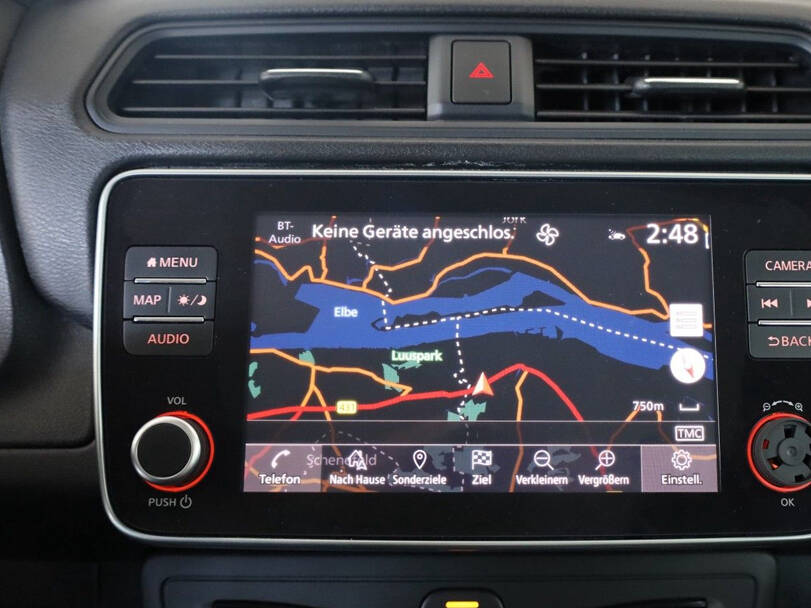 Nissan Leaf Interior 