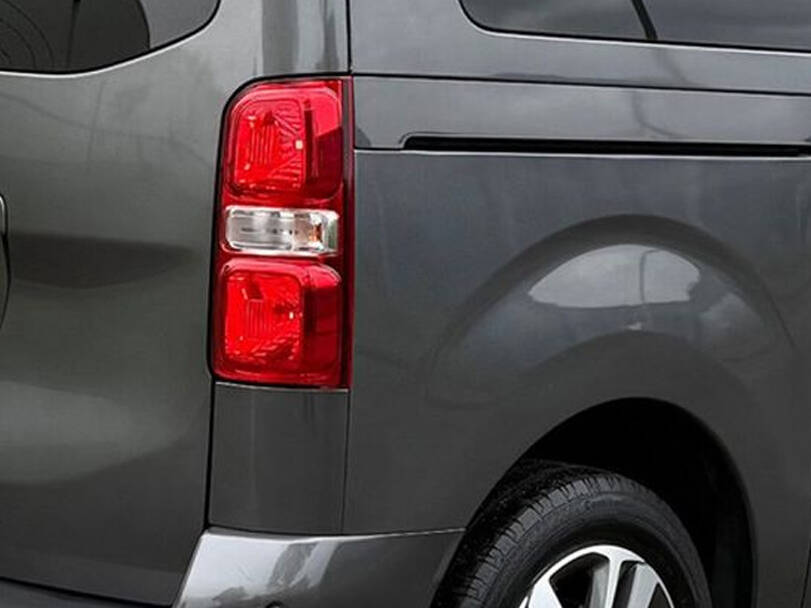 Peugeot Traveller Exterior 