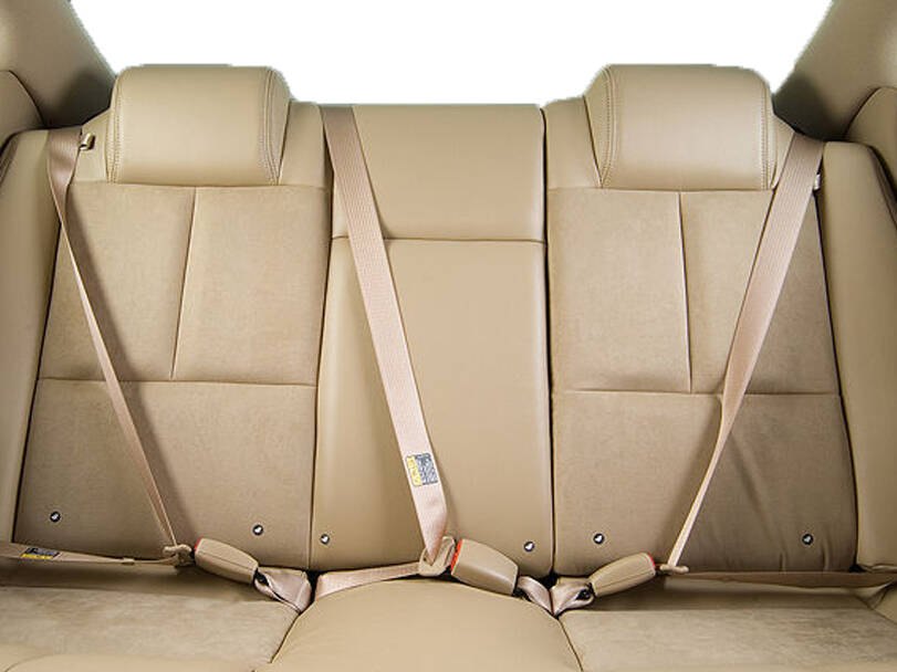 بونتياك جراند بريكس الداخلية 