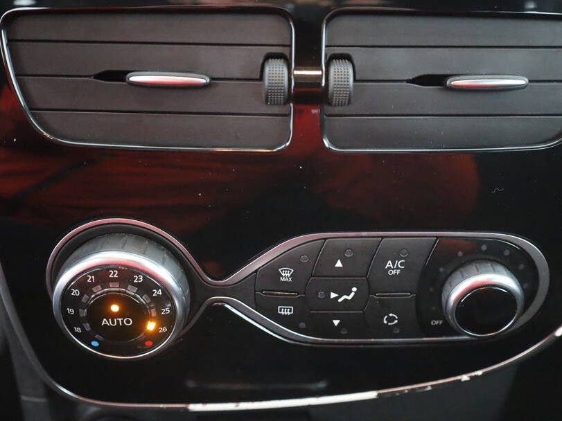 Renault Clio 4th (BH) Generation Interior 