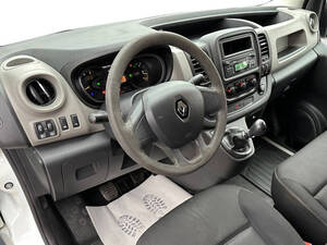 رينو ترافيك الداخلية 