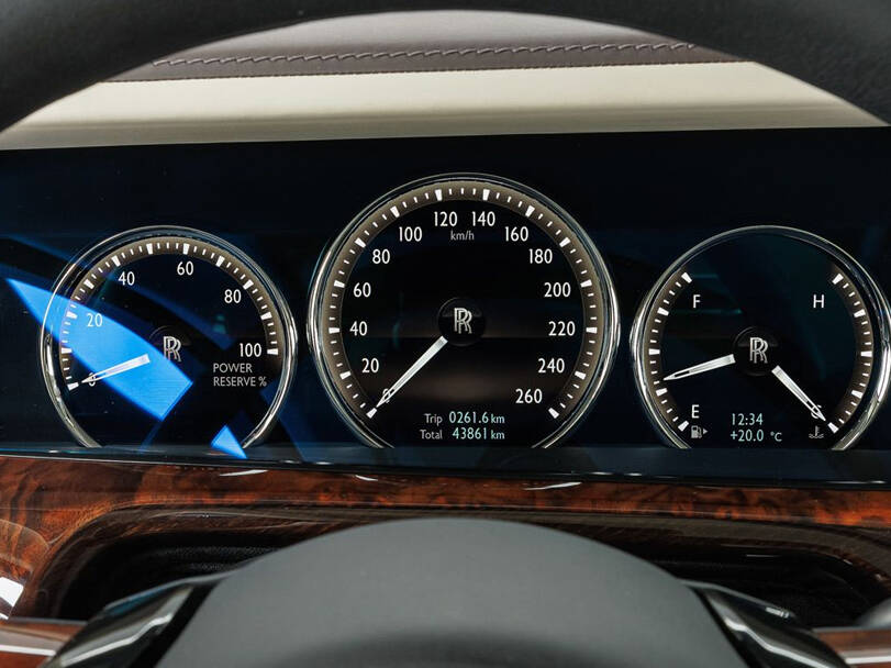 رولز رويس فانتوم 2025 الداخلية 