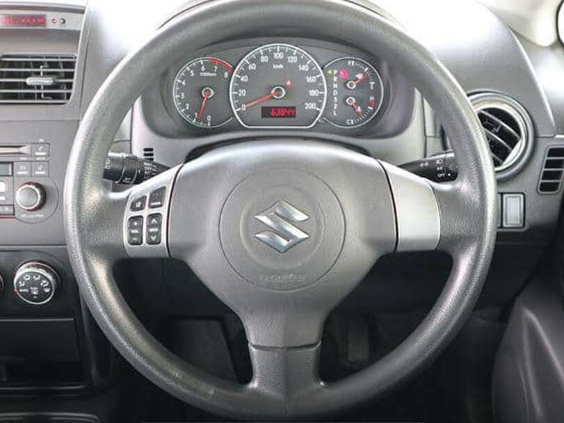 Suzuki SX4 Interior 
