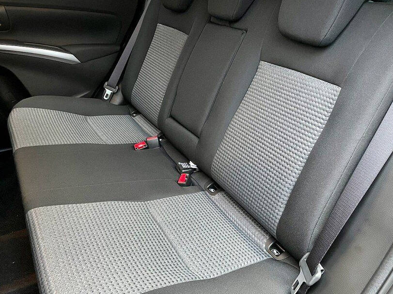 Suzuki SX4 Cross Interior 