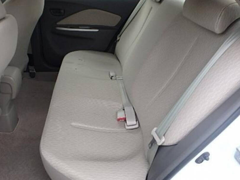 Toyota Belta Interior 