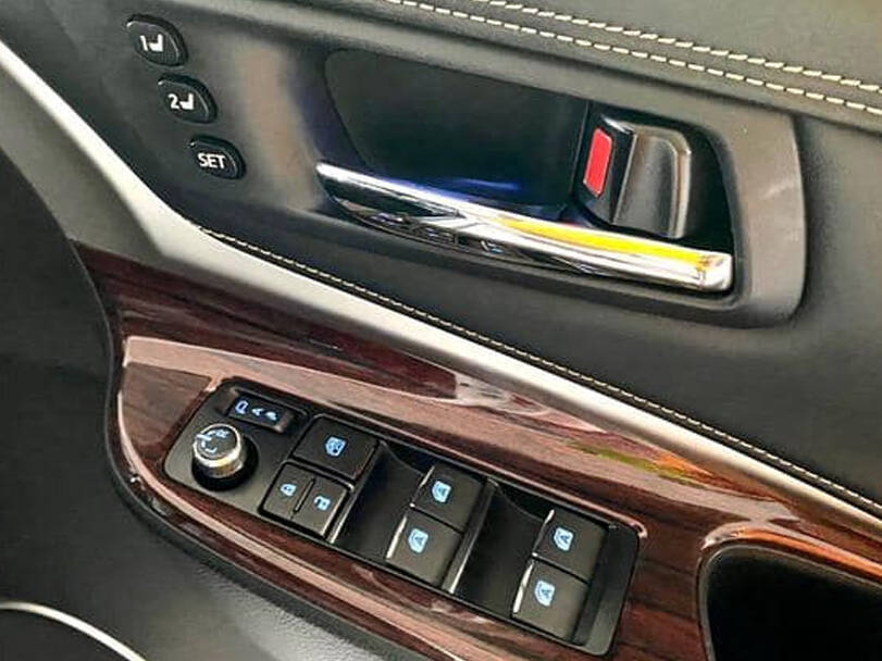 Toyota Harrier Interior 