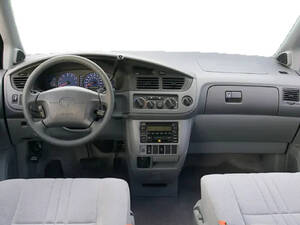 تويوتا سيينا الداخلية 