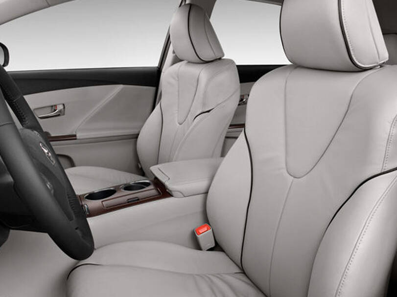 Toyota Venza Interior 