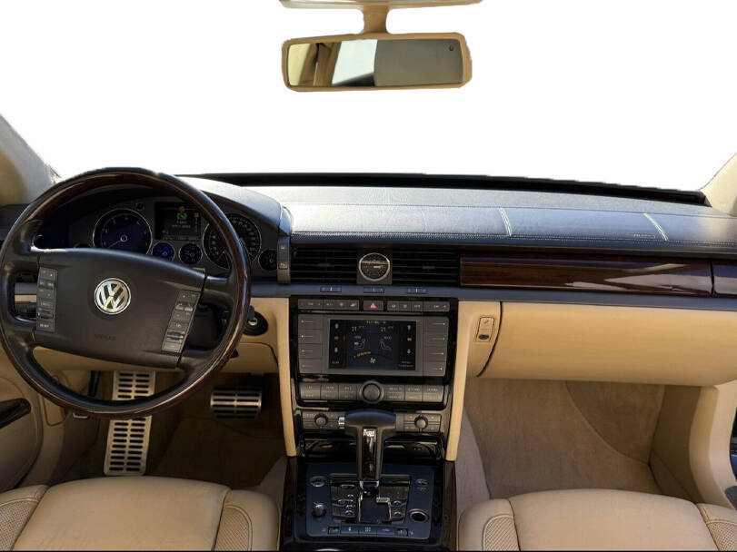 Volkswagen Phaeton Interior 