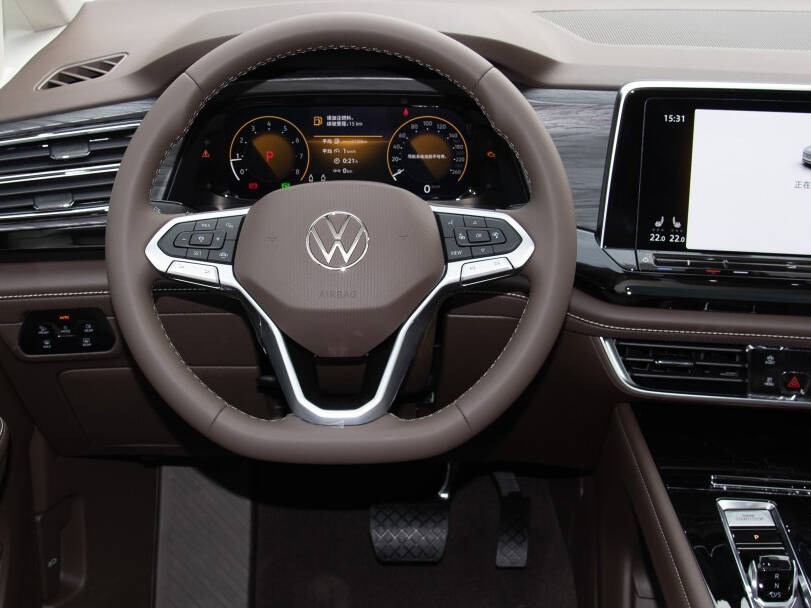 Volkswagen Viloran Interior 