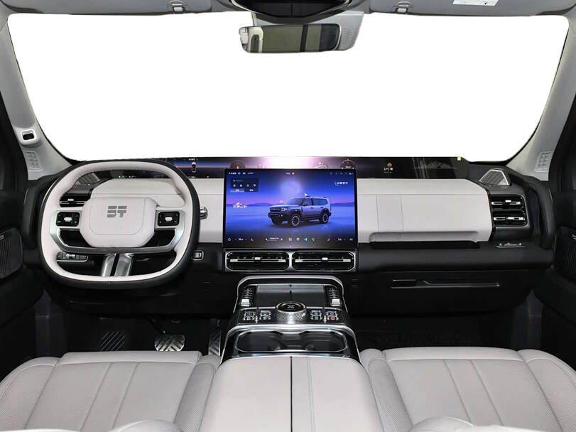 جاكوار جي 700 2025 الداخلية 