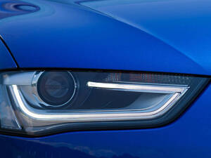 أودي آر إس 4 الخارجية Headlight