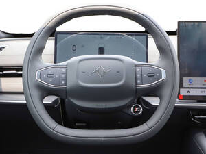 Dongfeng 007 Interior 